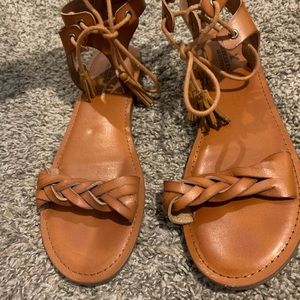 American Eagle Sandals